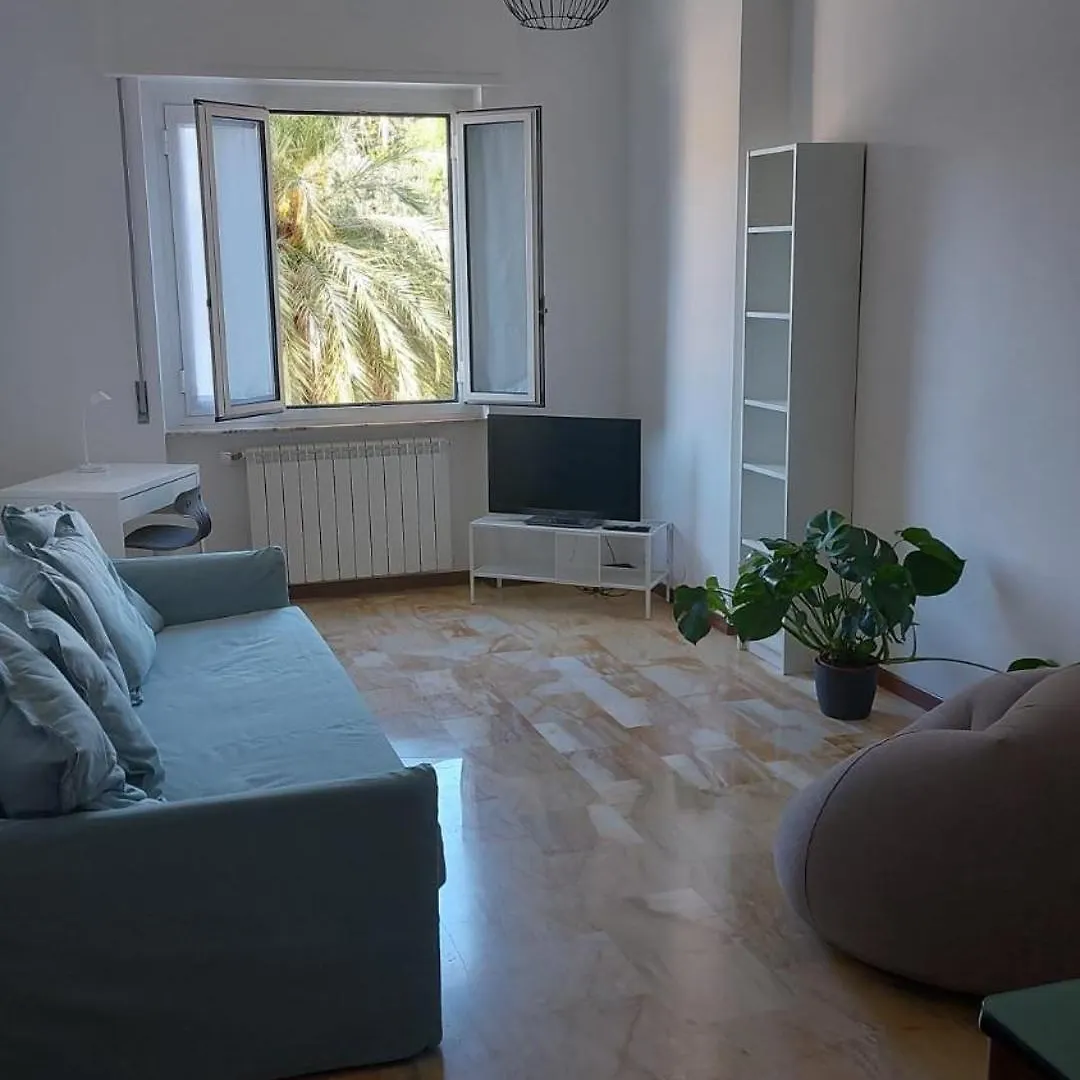 Marisa'S Apartment Αλμπένγκα